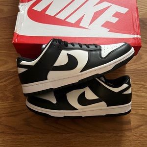 Nike Dunk low Panda Size 9.5 Men’s